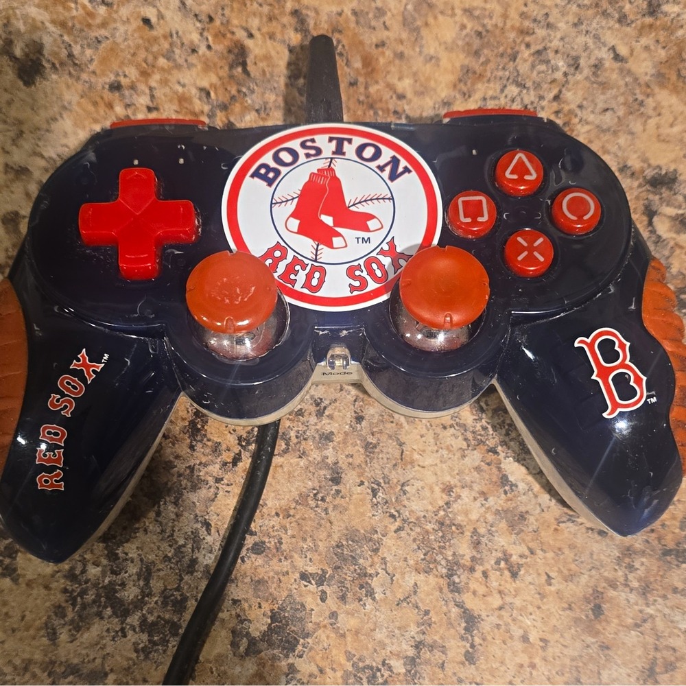 Mad Catz Boston Red Sox Wired Ergonomic Controller for PS2 6 ft MLBP 2006